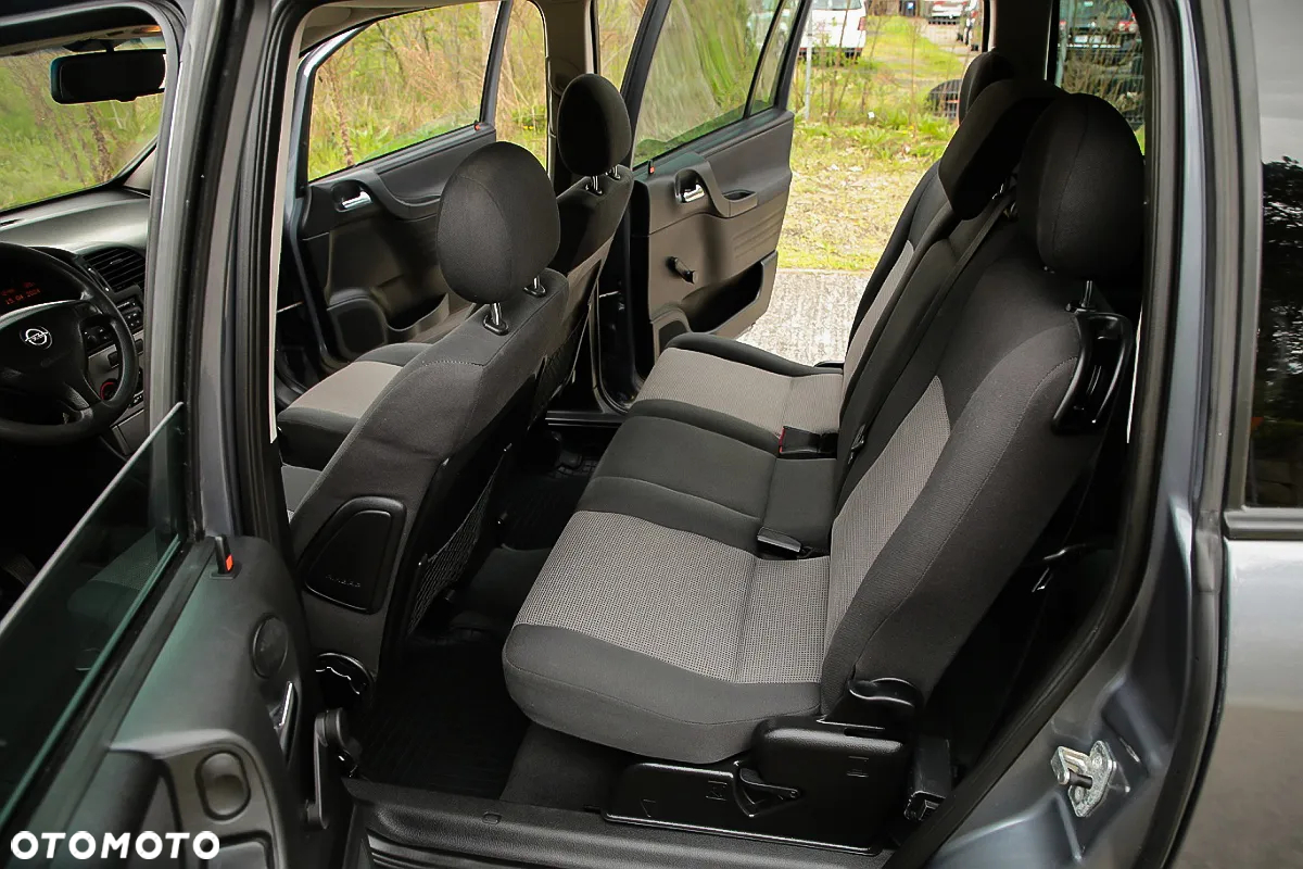 Opel Zafira - 22