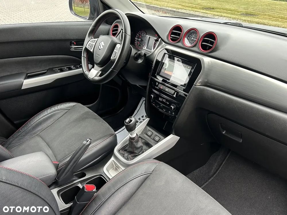 Suzuki Vitara 1.4 Boosterjet XLED 2WD - 36