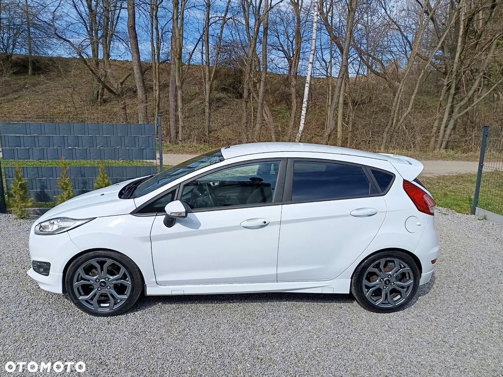 Ford Fiesta 1.0 EcoBoost S&S ST-LINE - 12
