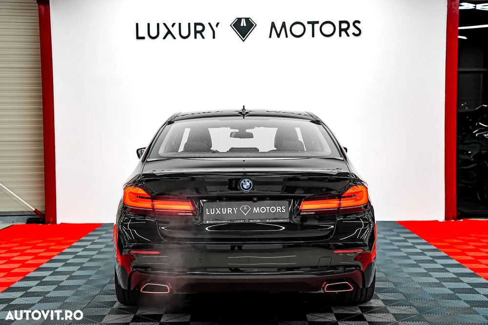 BMW Seria 5 530e Aut. - 13