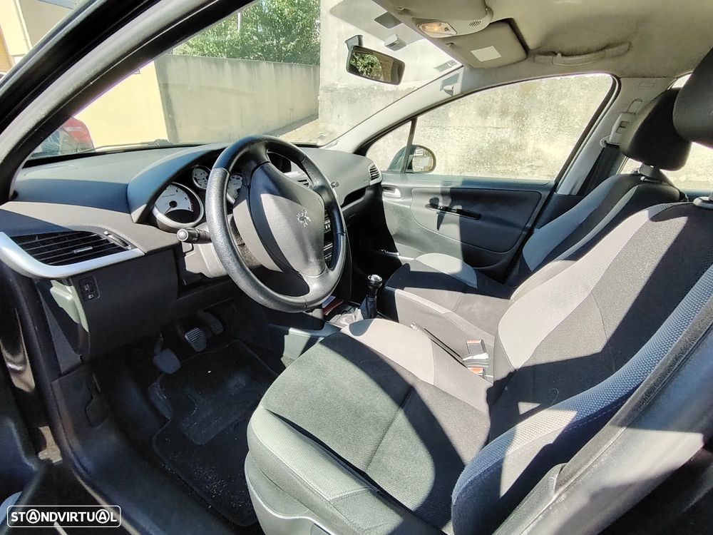 Renault Captur 1.6 E-Tech Full Hybrid Techno - 23