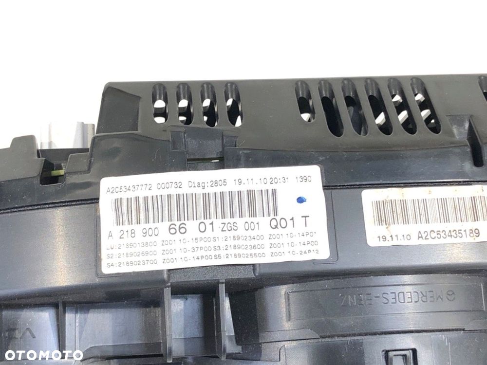 LICZNIK - 349.00 PLN - MERCEDES-BENZ CLS (C218) 2011 - 2017 CLS 350 CDI / d (218.323) 195 kW [265 - 4