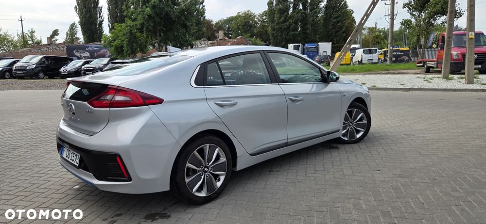 Hyundai IONIQ 1.6 GDI Premium - 16