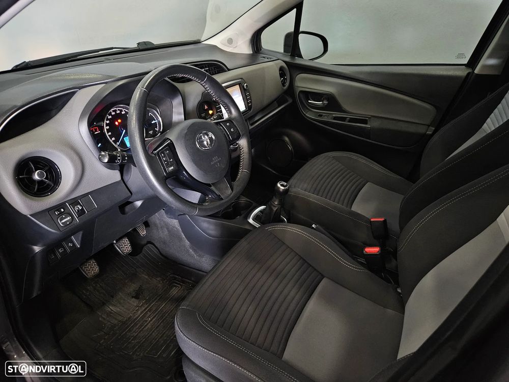 Toyota Yaris 1.0 VVT-i Exclusive - 6