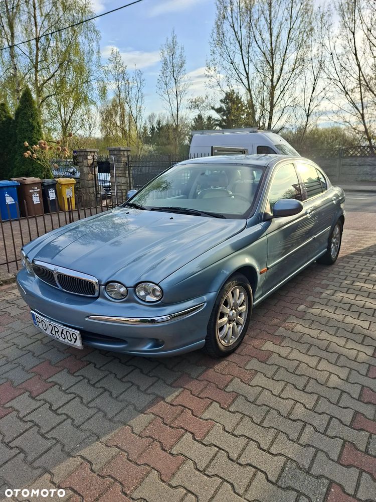 Jaguar X-Type 2.0 V6 - 1