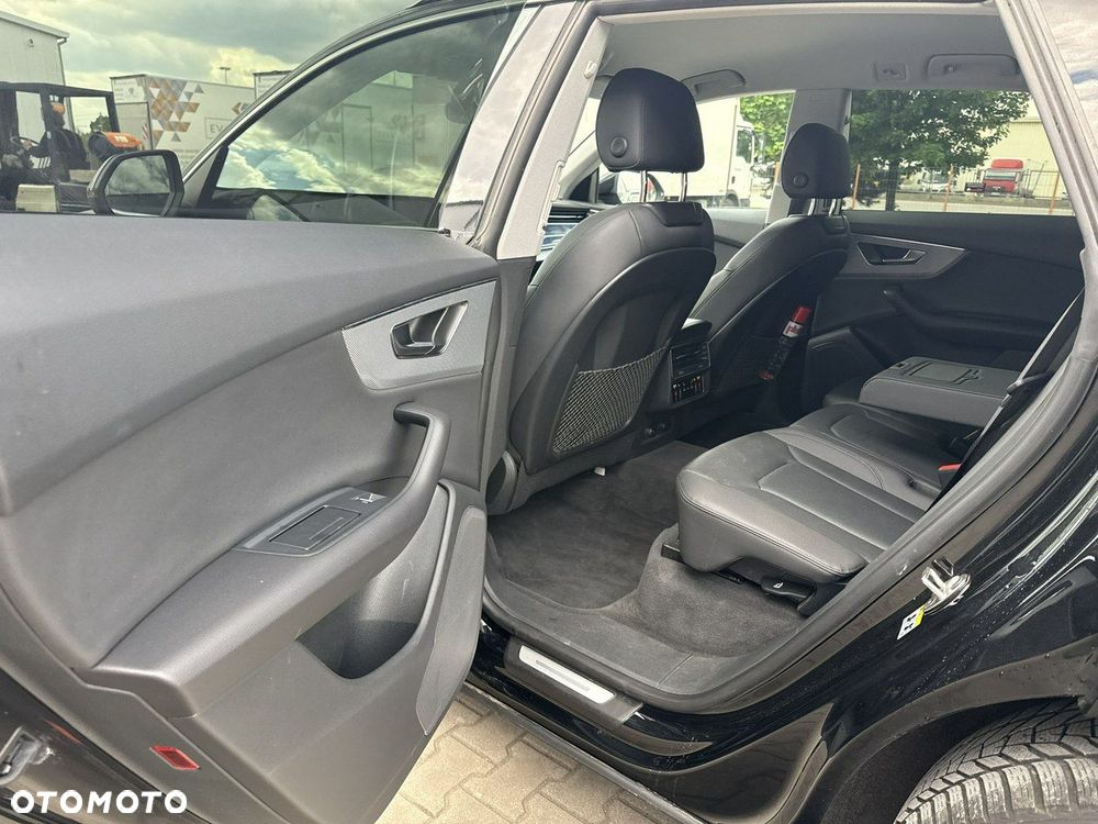 Audi Q8 - 14
