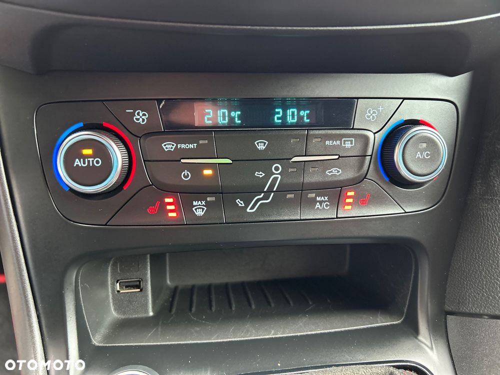 Ford Focus 1.5 EcoBoost ST-Line ASS - 26