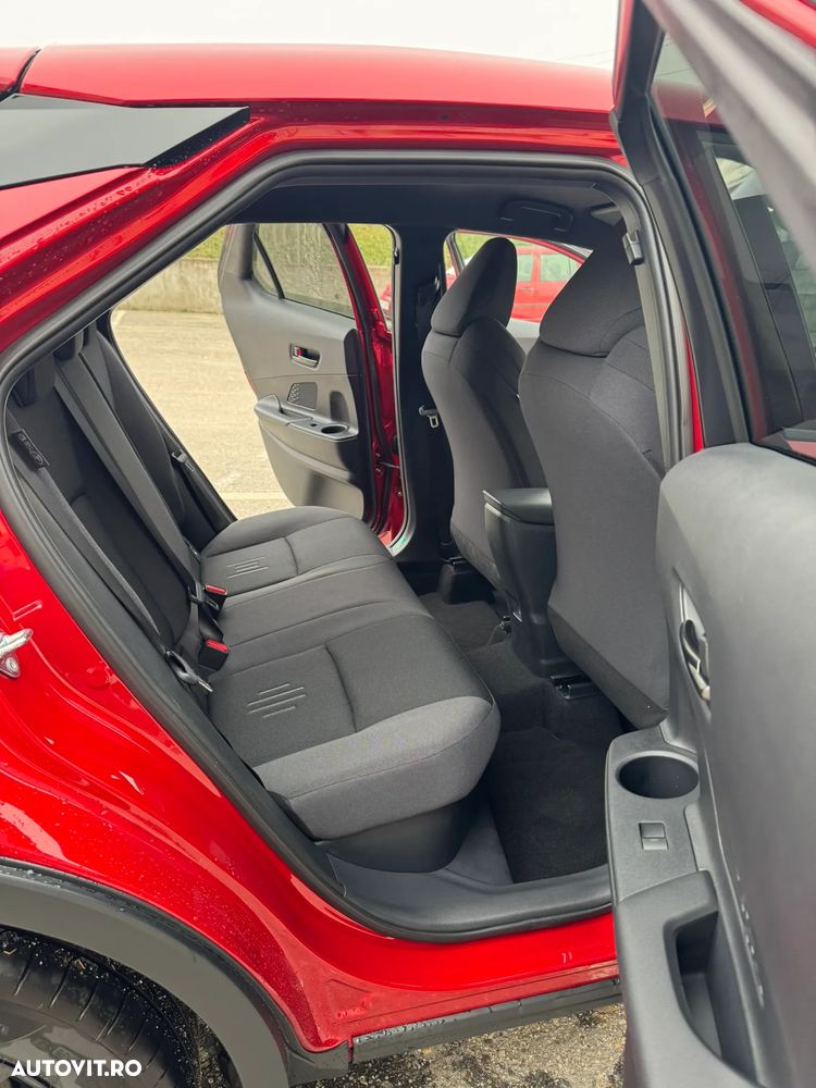 Toyota C-HR 1.8 HEV 140 CP 4x2 CVT Dynamic - 13