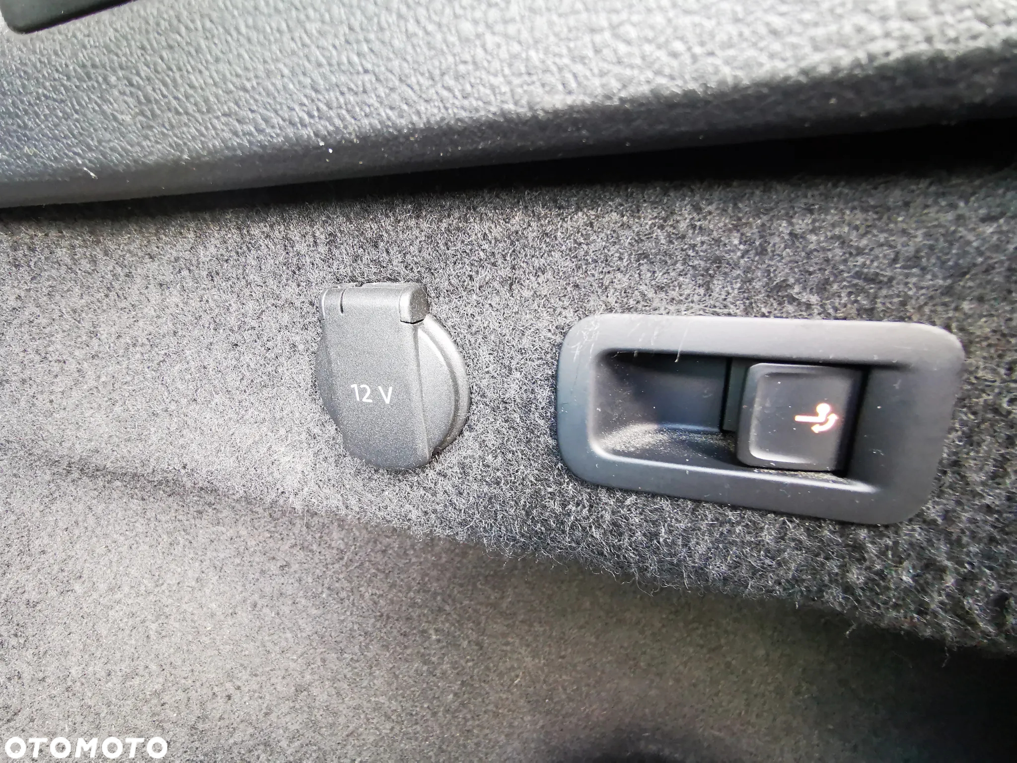 Volkswagen Passat Variant 2.0 TDI SCR 4Motion DSG (BMT) Highline - 19