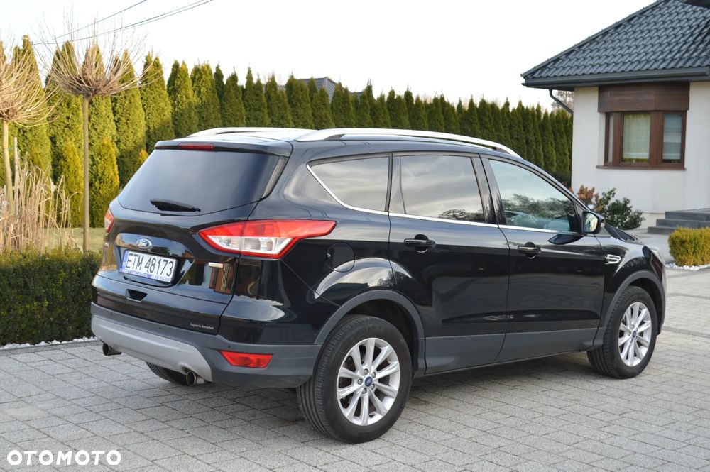 Ford Kuga 1.5 EcoBoost 2x4 Titanium - 3