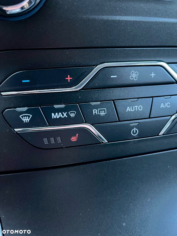 Ford Edge - 16