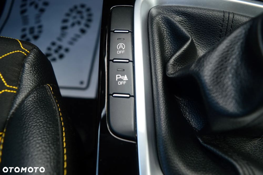 Kia XCeed 1.4 T-GDI OPF PLATINUM EDITION - 30