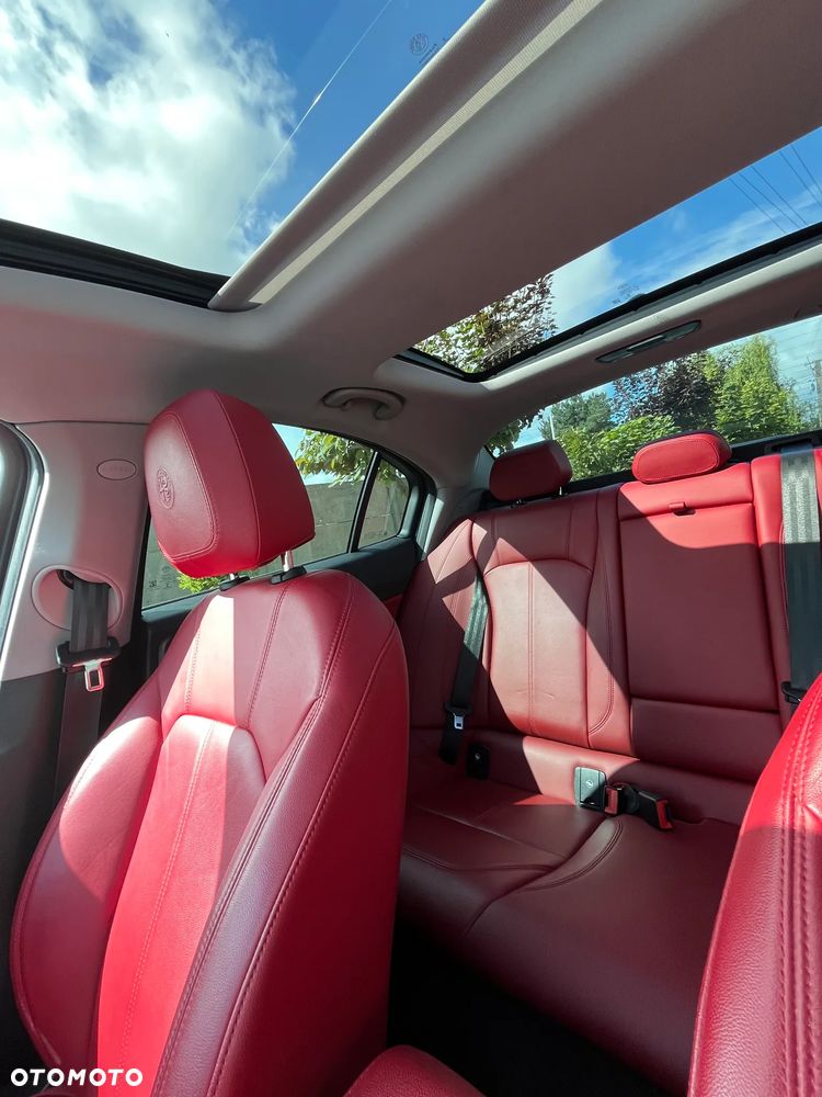 Alfa Romeo Giulia 2.0 Turbo TI Q4 - 25