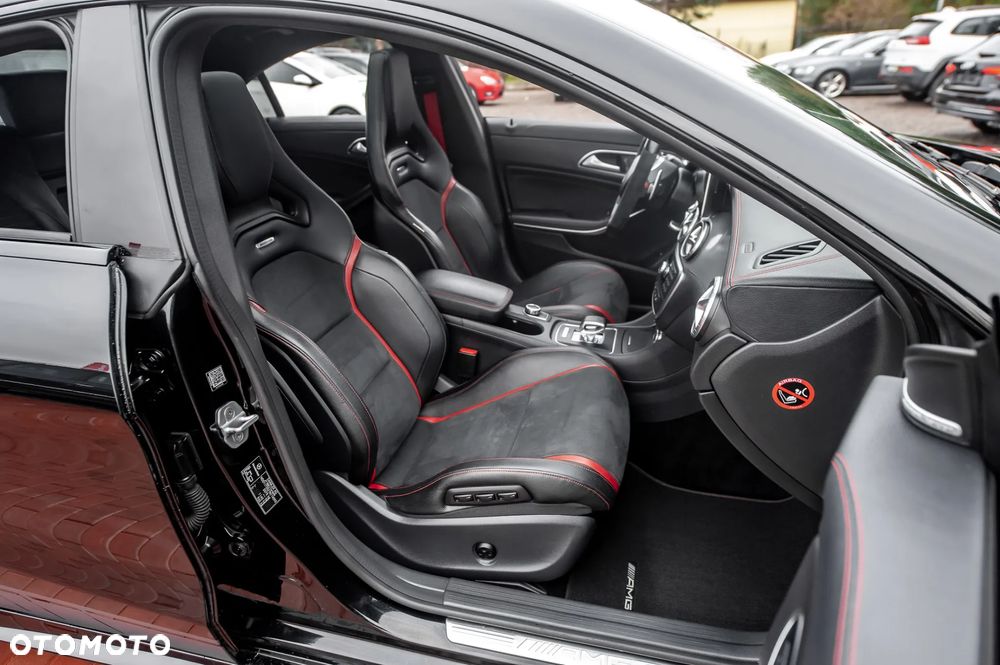 Mercedes-Benz CLA 45 AMG 4Matic 7G-DCT Edition 1 - 22