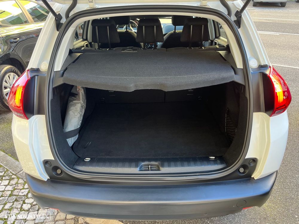 Peugeot 2008 1.5 BlueHDi Signature - 45