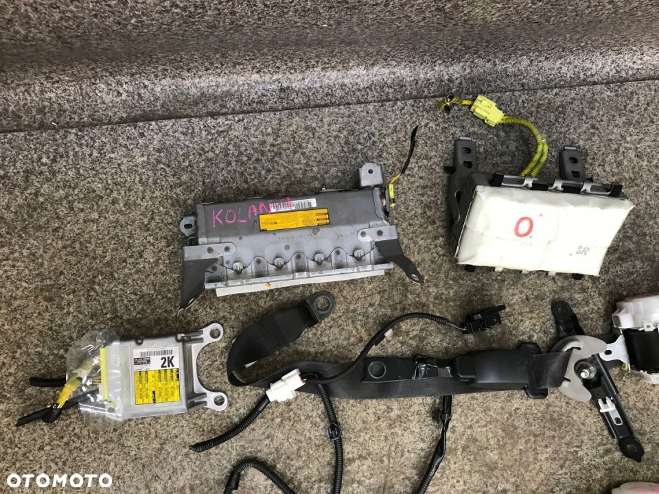 Rav4 III zestaw pasy poduszki AIRBAG modul 06 KPL - 4