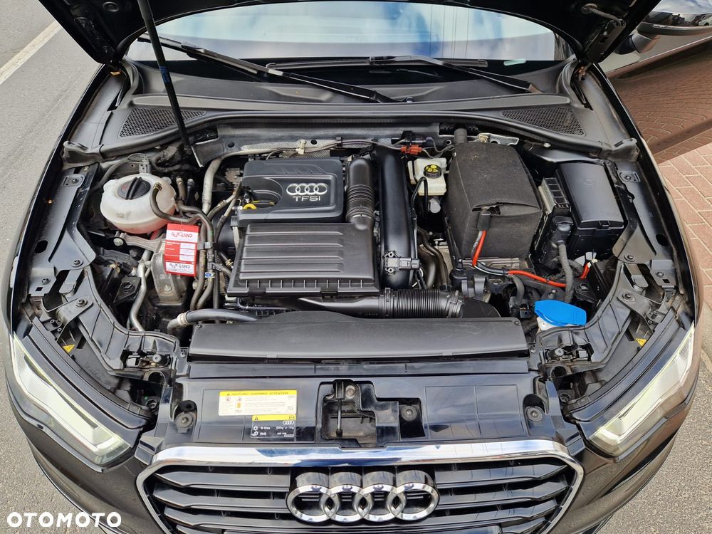 Audi A3 Sportback 1.4 TFSI S tronic S line Sportpaket - 29