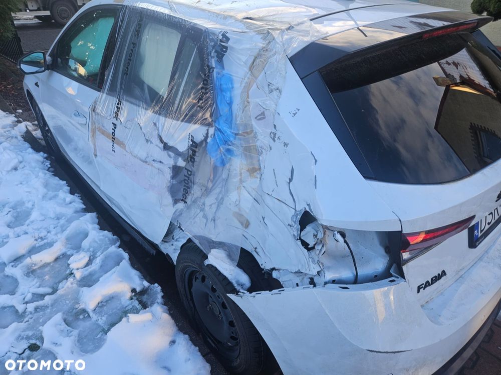 Skoda Fabia 1.0 TSI Monte Carlo DSG - 11