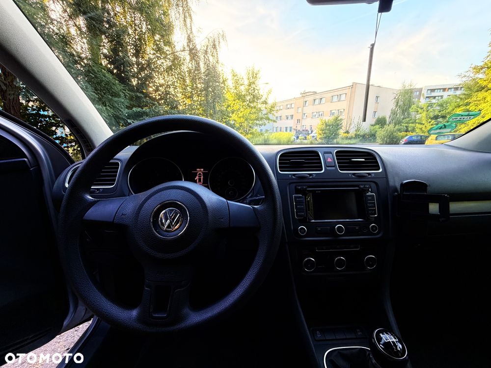 Volkswagen Golf - 14