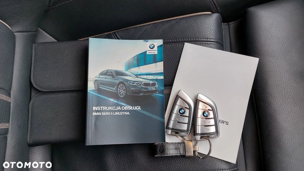 BMW Seria 5 518d M Sport - 39