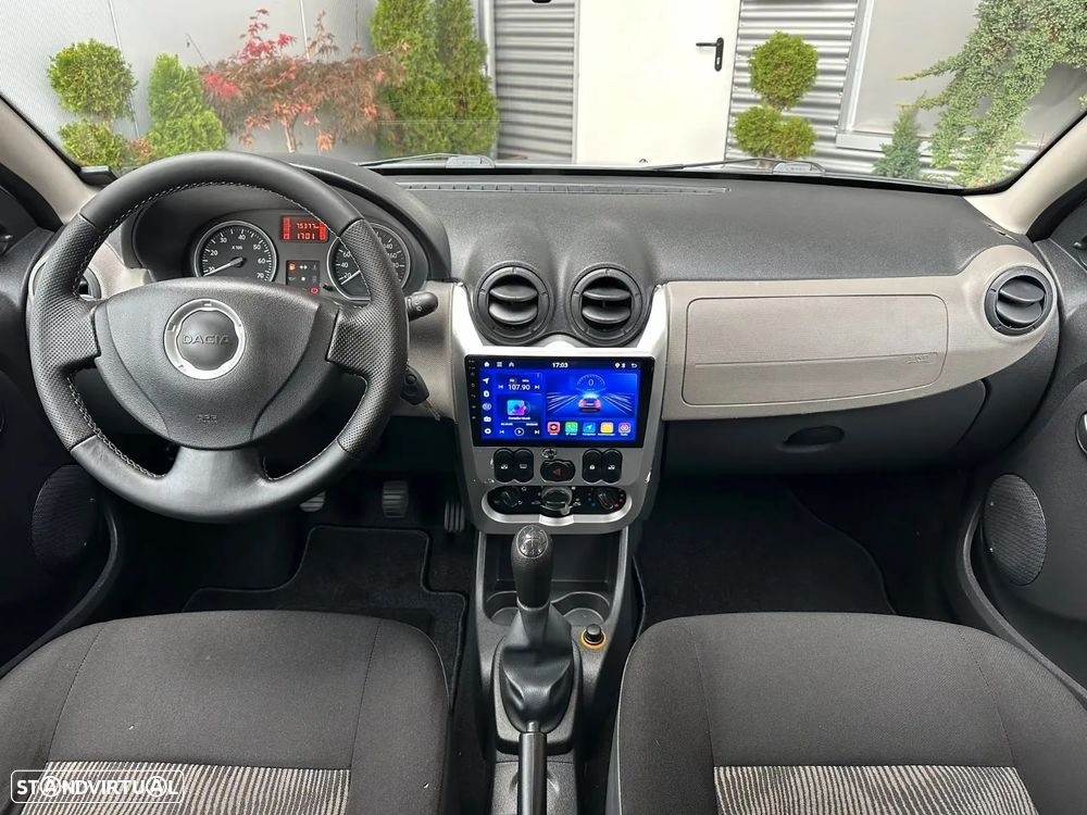 Dacia Sandero - 8