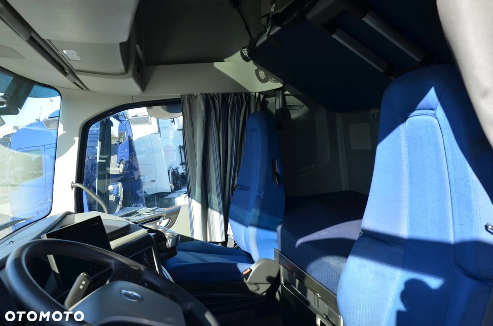 Volvo FH 5 / NEW / I-SAVE / KLIMA P. / LED / NAVI / KAMERA / 9523 - 10