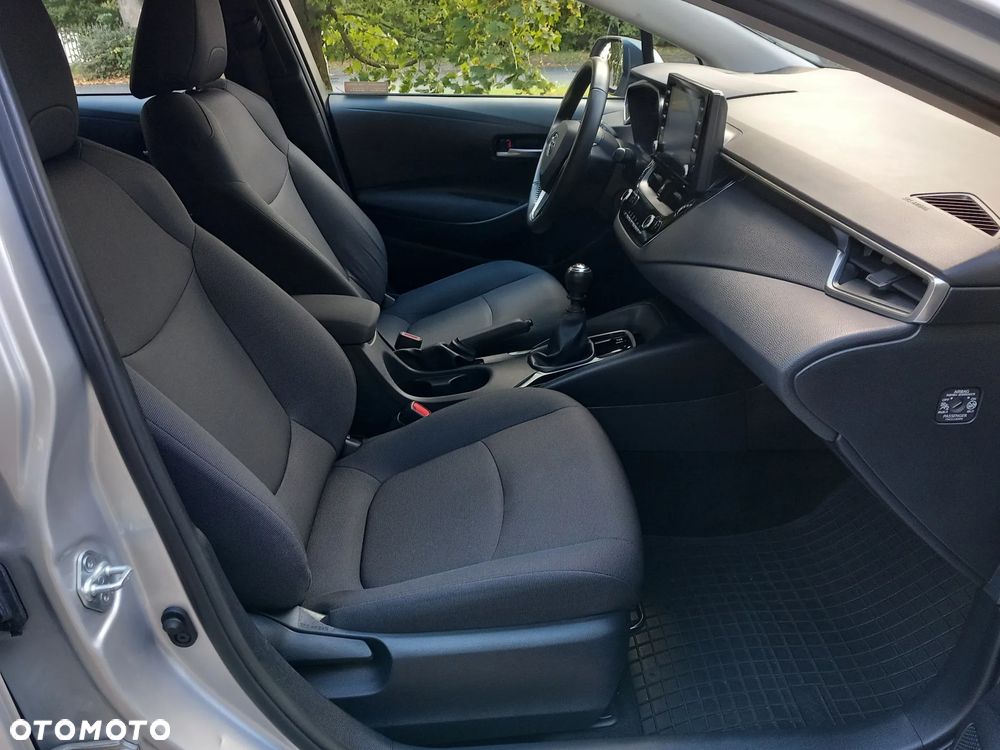 Toyota Corolla 1.5 Active - 26