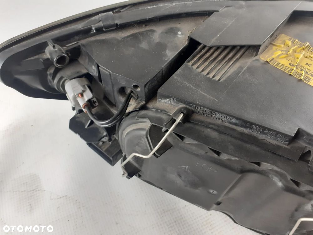 Lampa P+L Volvo V50 S40 04-07 r. Eur. - 11