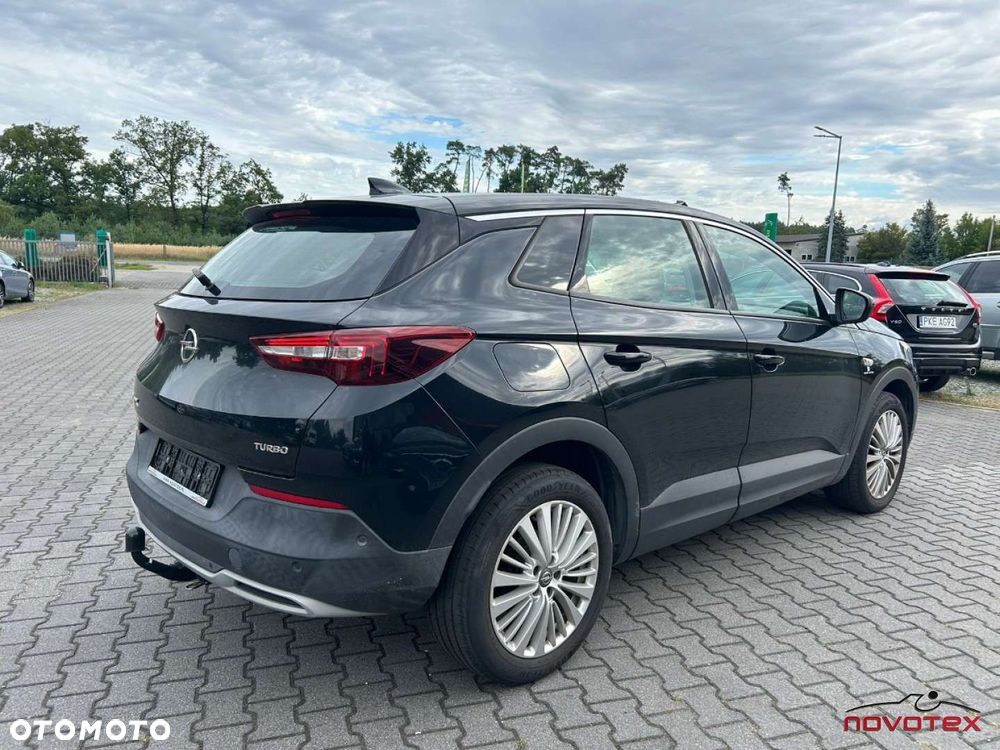 Opel Grandland X 1.2 Start/Stop Automatik Design Line - 2