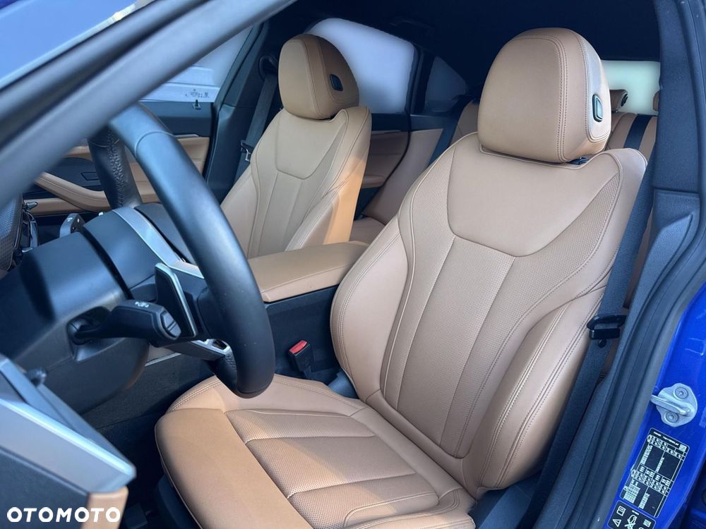 BMW Seria 4 - 12