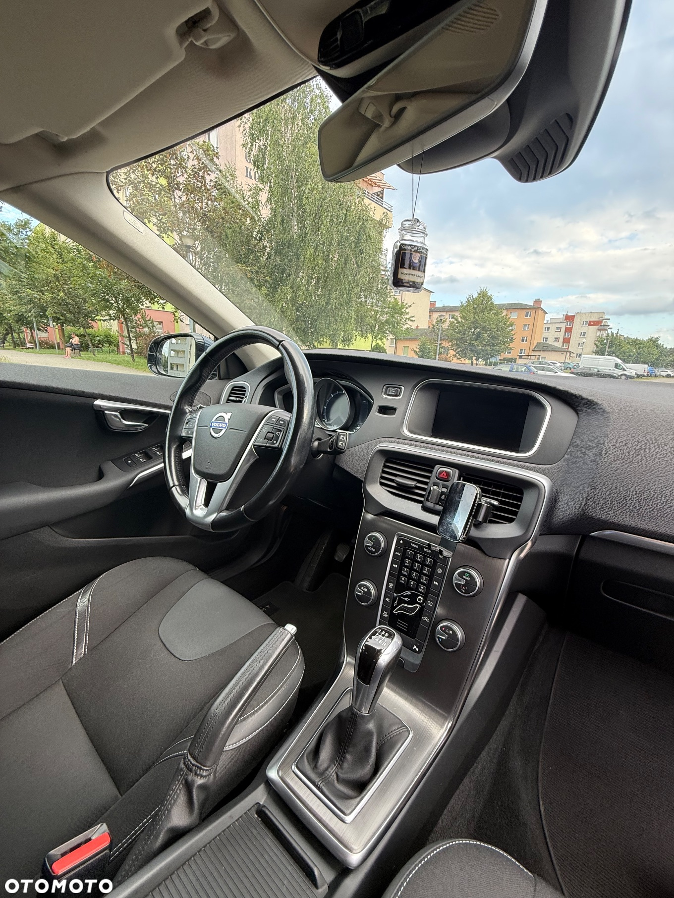 Volvo V40 D4 Momentum - 7