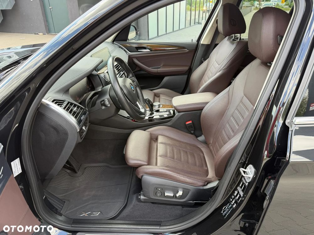 BMW X3 xDrive30d Luxury Line - 11