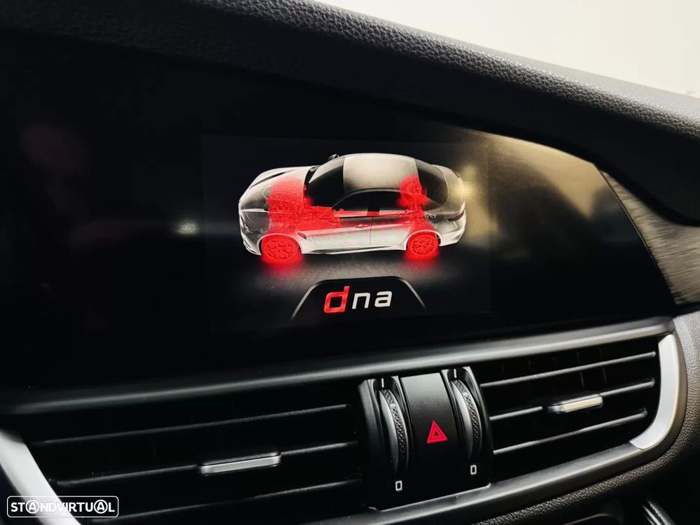 Alfa Romeo Giulia 2.2 D Super - 43