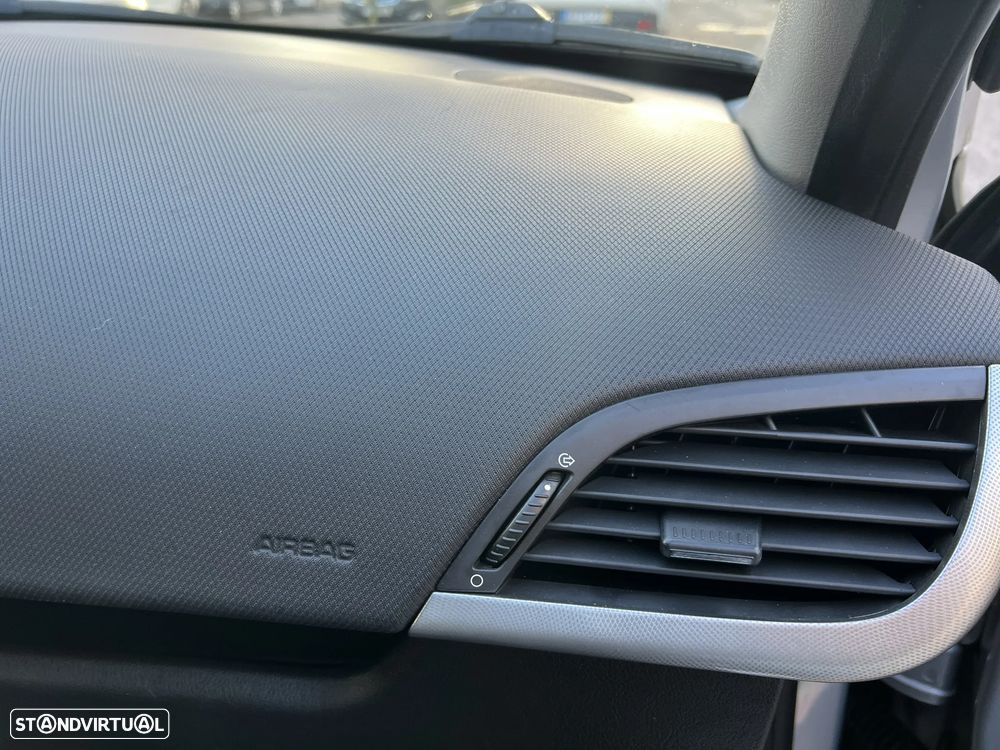 Peugeot 207 SW 1.6 HDi Sport - 11