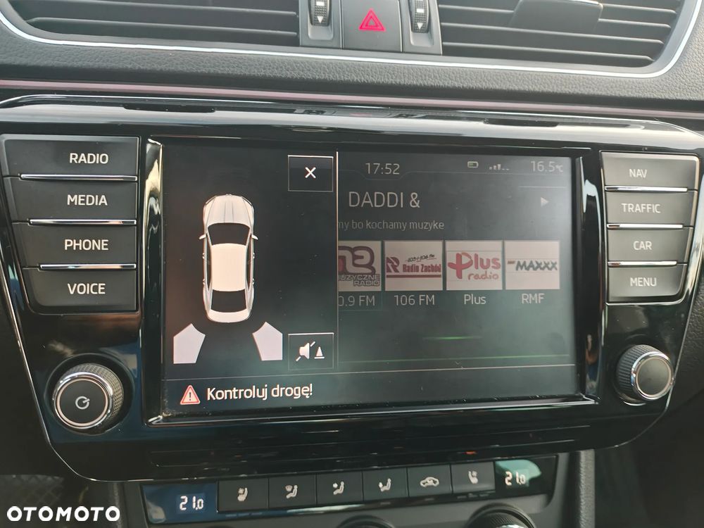 Skoda Superb 2.0 TDI L&K DSG - 33