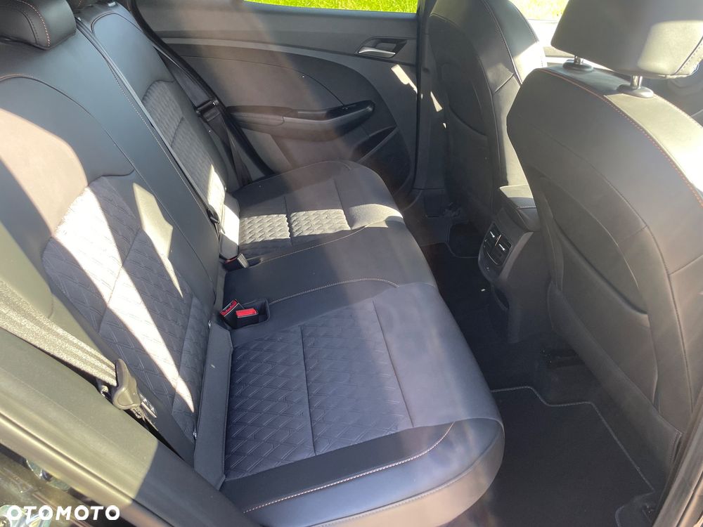MG MG3 1.5 HEV+ Exclusive - 10