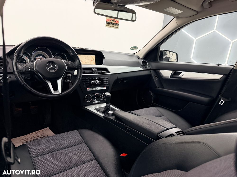 Mercedes-Benz C 180 Avantgarde Edition - 17