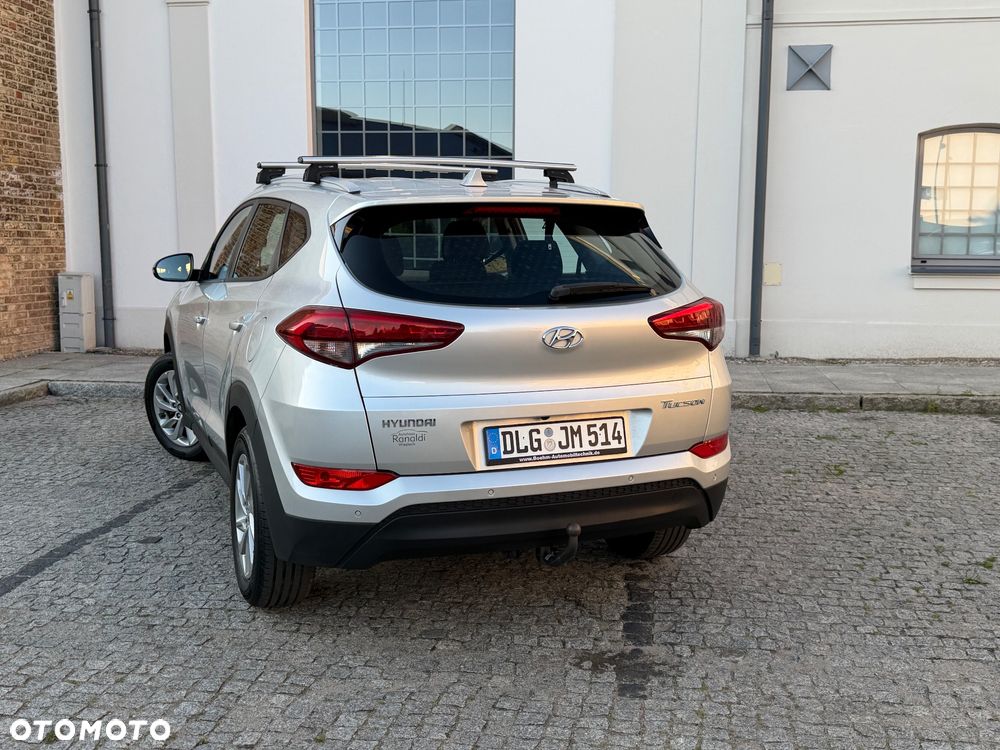 Hyundai Tucson blue 1.6 GDi 2WD Navi - 11