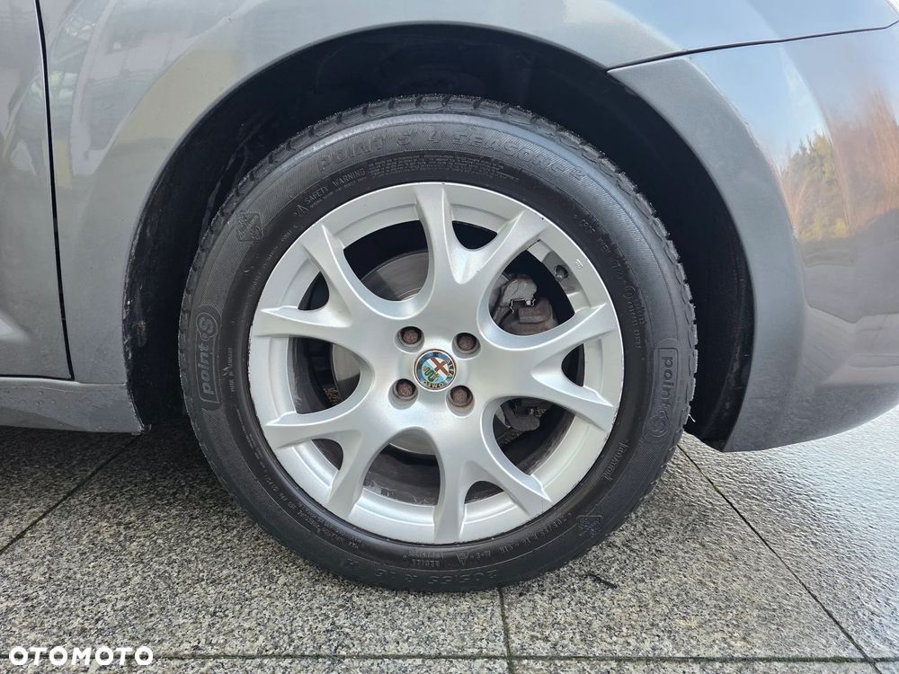 Alfa Romeo Mito 1.4 TB Distinctive - 9