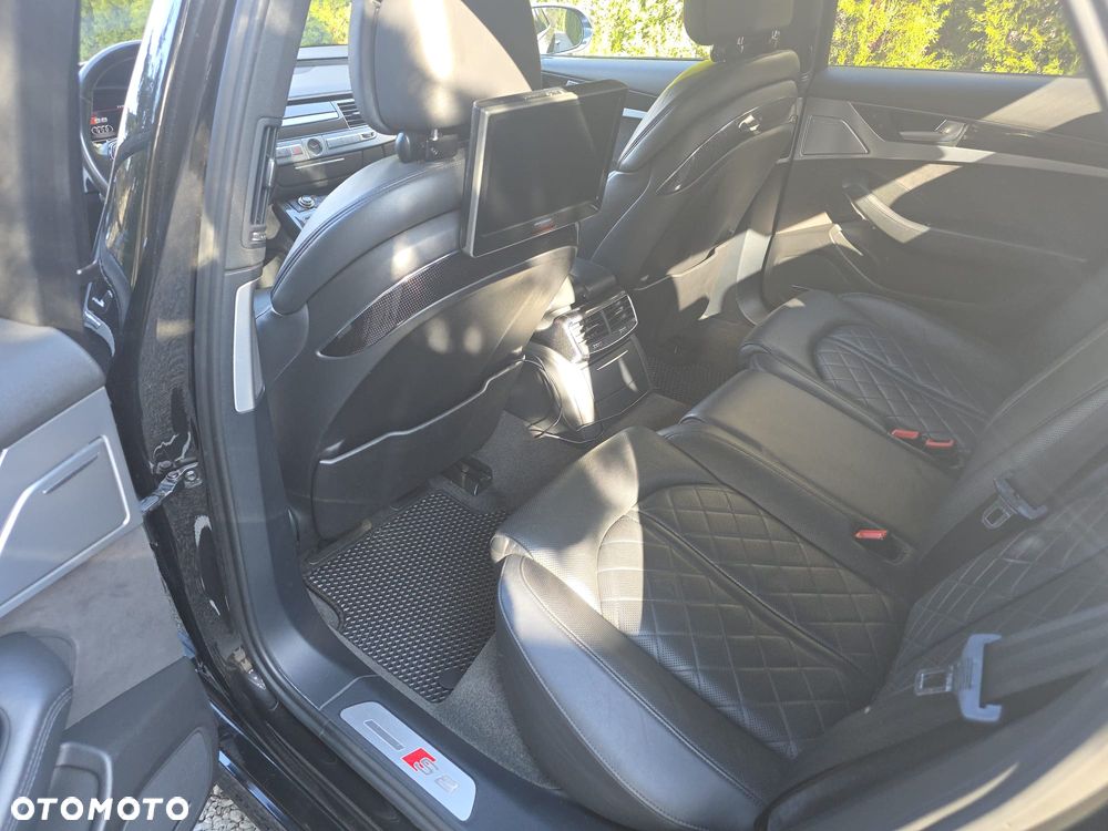 Audi S8 - 3
