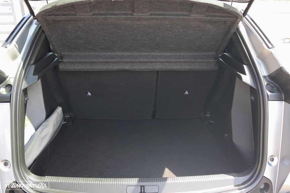 Peugeot 2008 1.2 PureTech Active Pack - 38
