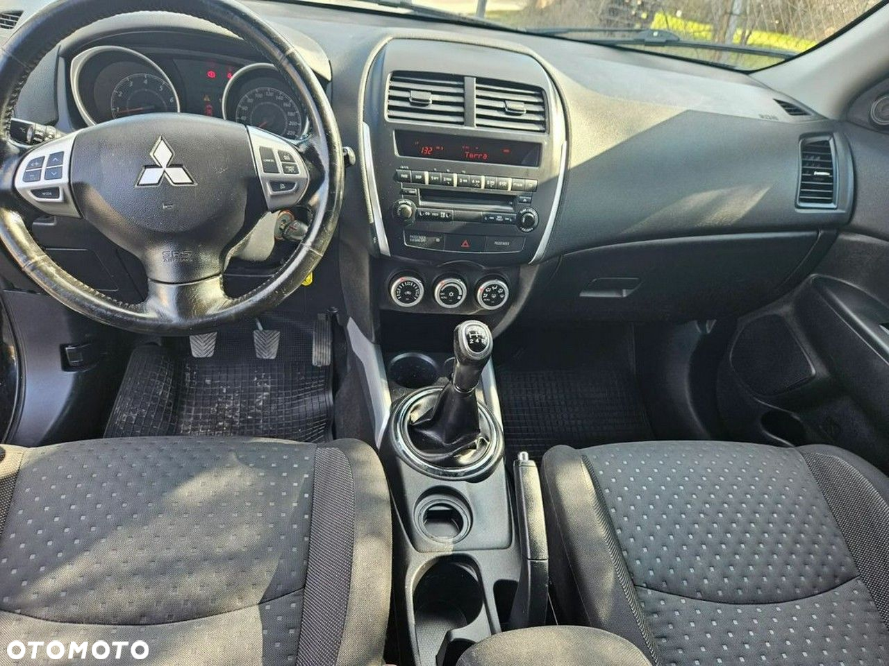 Mitsubishi ASX - 12