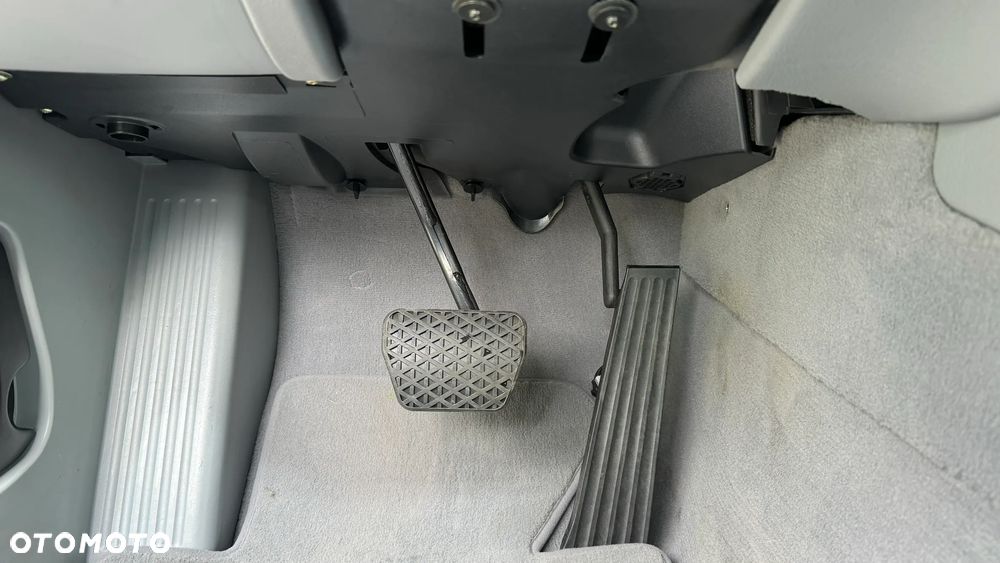 BMW Seria 5 - 16