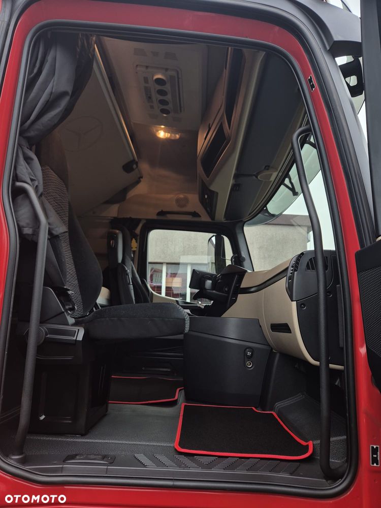 Mercedes-Benz 1845 - 22