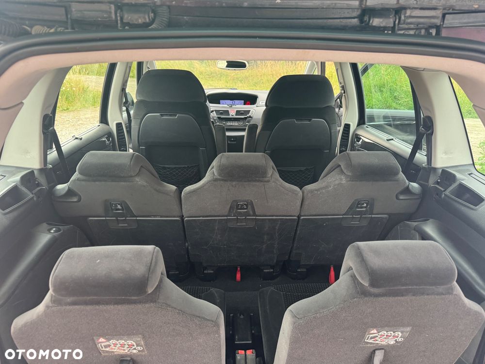 Citroën C4 Picasso ver-1-6-hdi-fap-tendance - 16