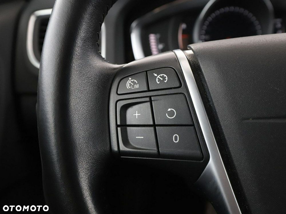 Volvo V60 Cross Country D3 Geartronic Pro - 29