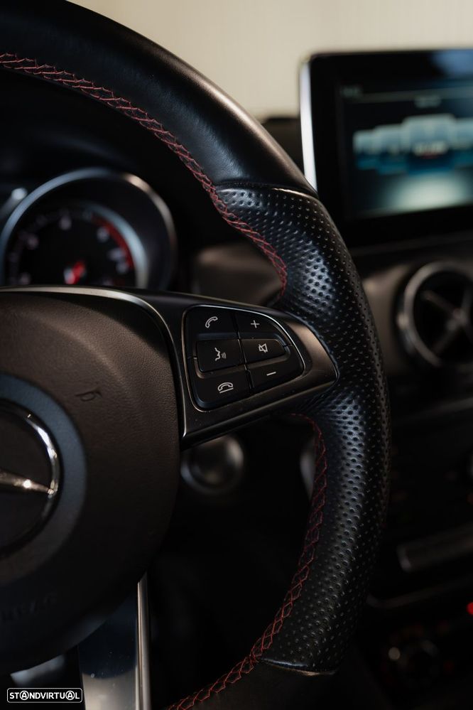 Mercedes-Benz CLA 180 d Shooting Brake AMG Line - 32