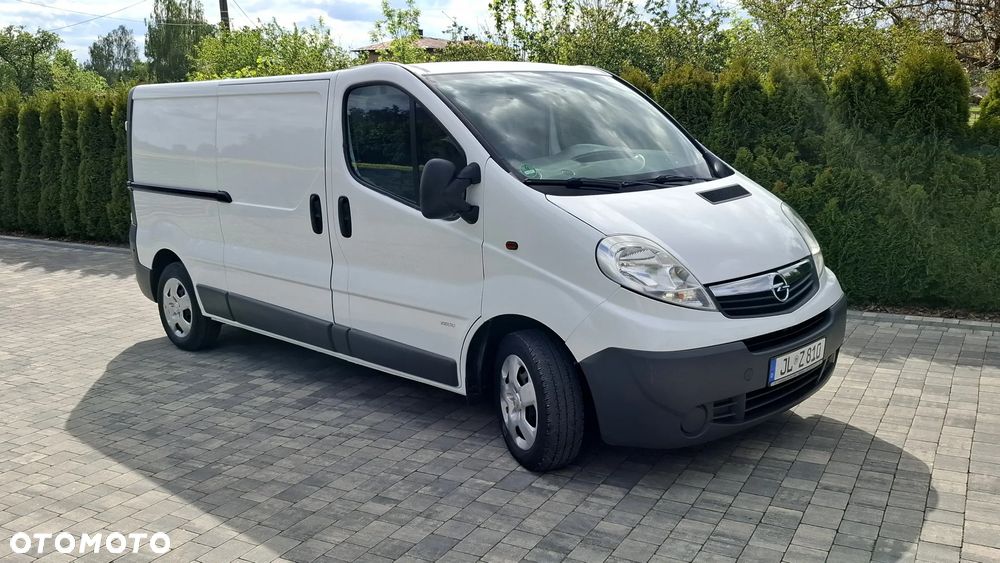 Opel VIVARO - 11