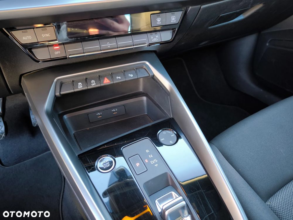 Audi A3 Sportback 35 TFSI S tronic - 8