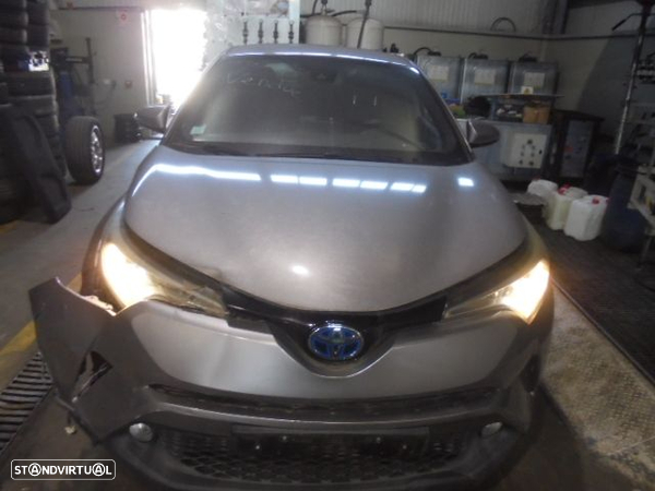 Carro MOT: 2ZRFXE CXVEL: CVFC TOYOTA CHR 2017 1.8 HYBRID 122CV 5P CINZENTO GASOLINA